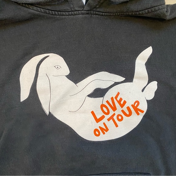 Harry Styles Love on Tour Black Hoodie Merch 2021 Bunny Adult Size Medium - Picture 3 of 4
